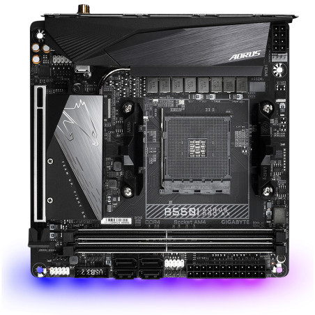 GIGABYTE B550I AORUS PRO AX scheda madre AMD B550 Socket AM4 mini ITX