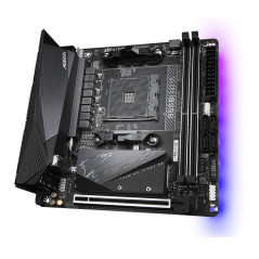 GIGABYTE B550I AORUS PRO AX scheda madre AMD B550 Socket AM4 mini ITX