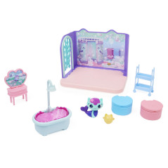 Gabby's Dollhouse Primp and Pamper Bathroom con personaggio MerCat, 3 accessori, 3 mobili e 2 scatole con sorpresa, giocattoli