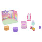 Gabby's Dollhouse Primp and Pamper Bathroom con personaggio MerCat, 3 accessori, 3 mobili e 2 scatole con sorpresa, giocattoli