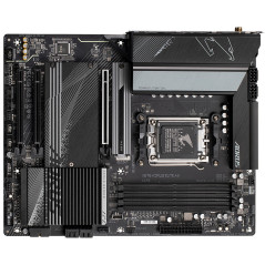 GIGABYTE X670 AORUS ELITE AX scheda madre AMD X670 Socket AM5 ATX