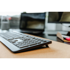 CHERRY KW 3000 tastiera Universale RF Wireless QWERTY Inglese Nero