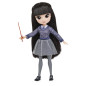 Wizarding World , bambola articolata di Cho Chang da 20cm, con bacchetta e divisa di Hogwarts, collezione Harry Potter,