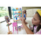 Barbie Relax and Create Atelier - Playset con Bambola e Plastilina per Vasi e Pittura - 25+ Accessori - Alta 29 cm - Regalo per