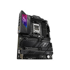 ASUS ROG STRIX X670E-E GAMING WIFI AMD X670 Socket AM5 ATX