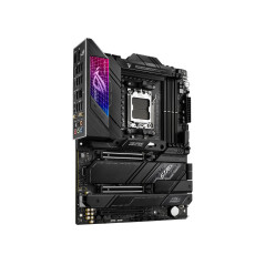 ASUS ROG STRIX X670E-E GAMING WIFI AMD X670 Socket AM5 ATX