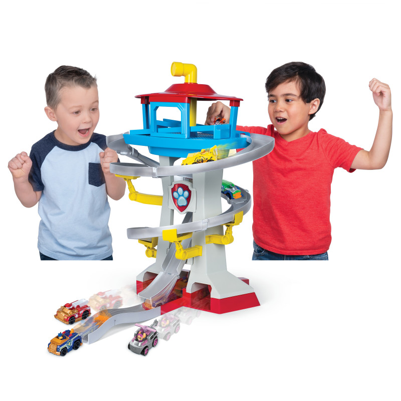 PAW Patrol , Set Di Gioco Adventure Bay Pista da Corsa Die Cast con 2 Veicoli Esclusivi, In Scala 1:55