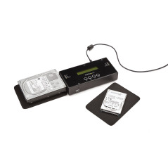 StarTech.com Duplicatore ed Eraser Standalone 1 1 per Hard Disk HDD SSD SAS e SATA con funzione Clone - Display LCD - Conforme