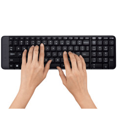 Logitech Wireless Combo MK220 tastiera Mouse incluso Ufficio RF Wireless QWERTY International EER Nero