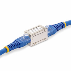 StarTech.com Accoppiatore RJ45 schermato, accoppiatore Cat6a in linea, pinout da femmina a femmina (F F) T568B, estensione cavo